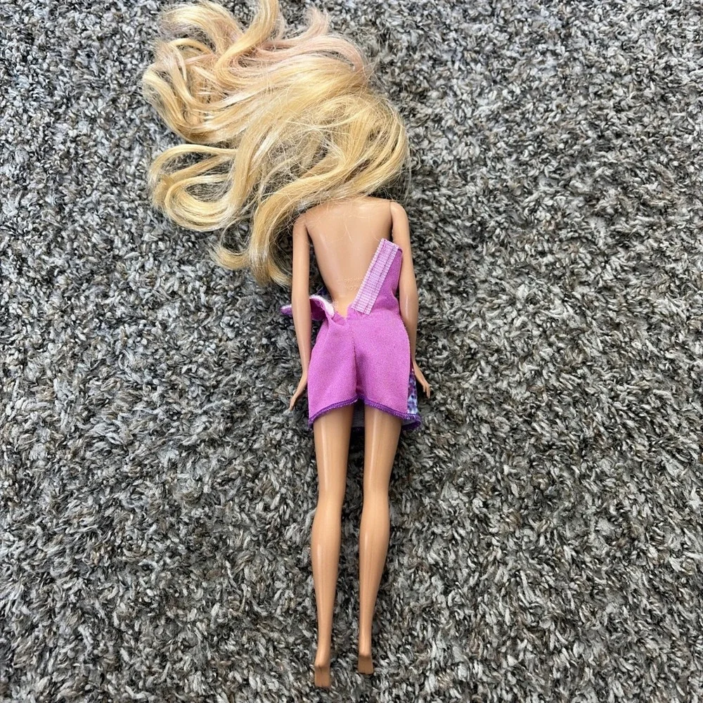 2005‎ Mattel Barbie Doll Blonde Hair Blue Eyes Purple Diamond Dress